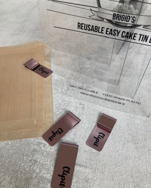 Square Chocolate Biscuit Cake Tin Liner™️