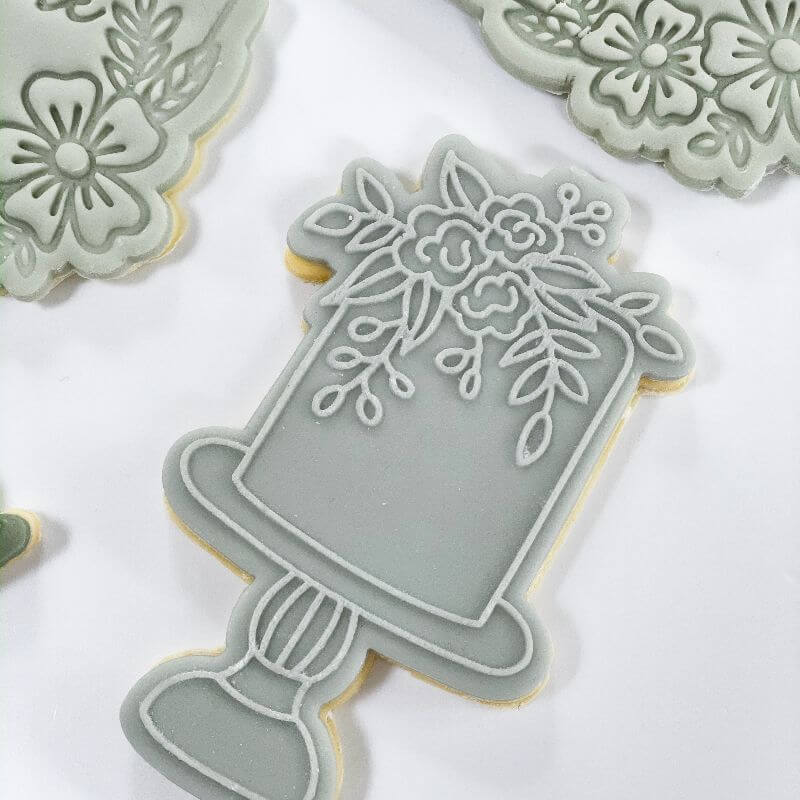 Wedding Cake with Flowers Cookie Cutter and Embosser